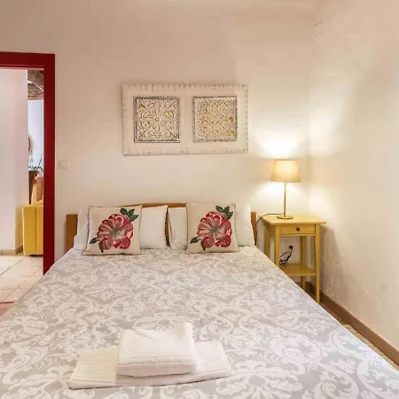 Casa Roja * Niguelas