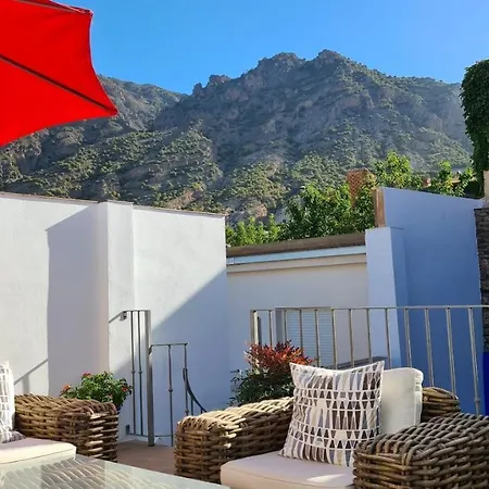 Casa Roja * Niguelas